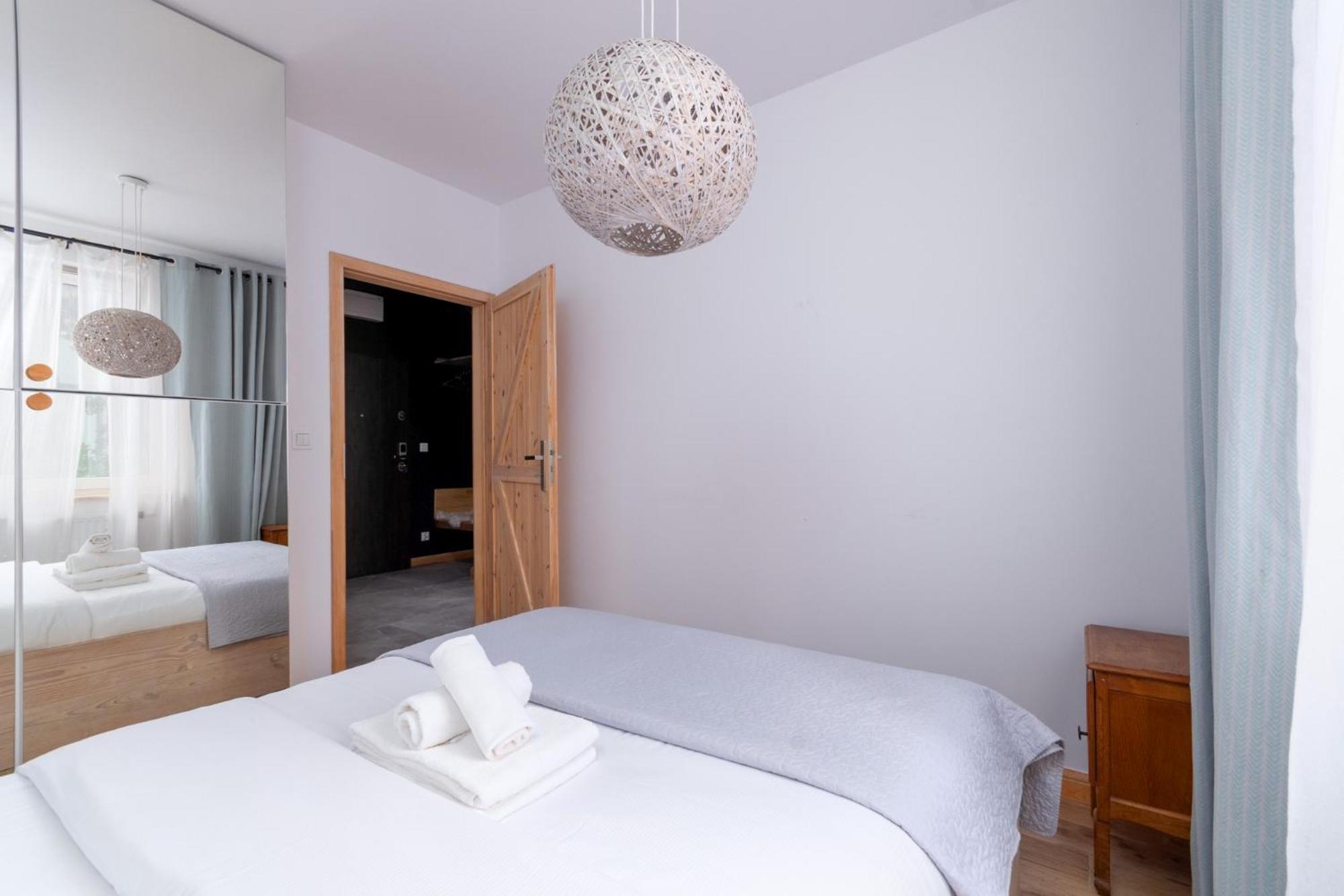Paryski Zakatek Cosy Apartment Вроцлав Екстер'єр фото